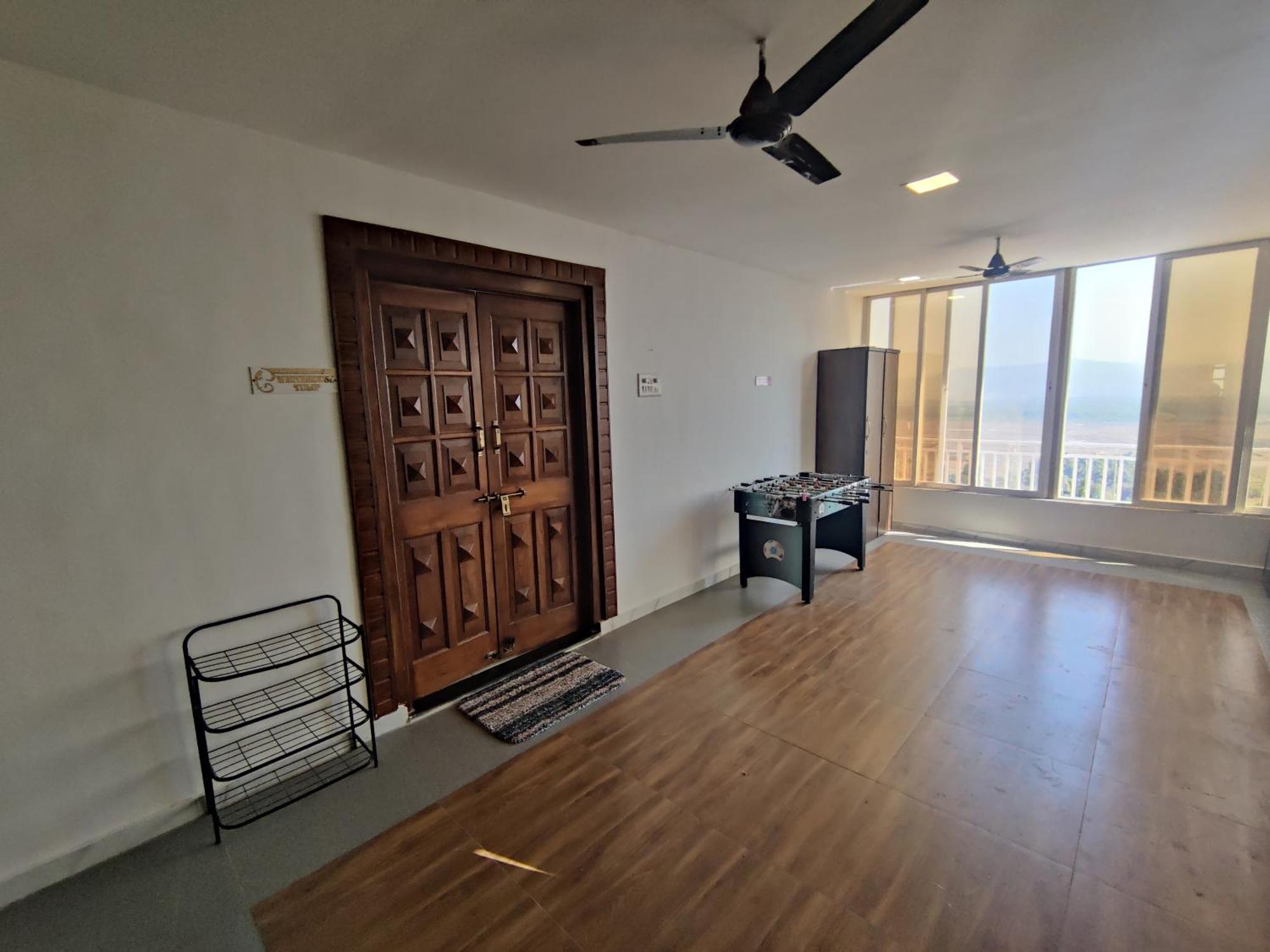 Whitehouse Homestay By Oxystays Hospitality Alibag Bagian luar foto